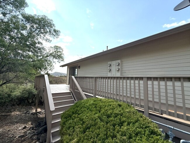 Building Photo - Great condo in Prescott!
