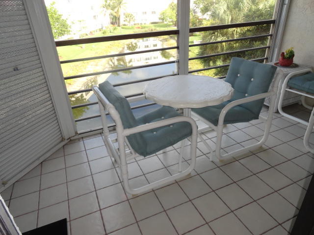 Building Photo - 3138 Via Poinciana