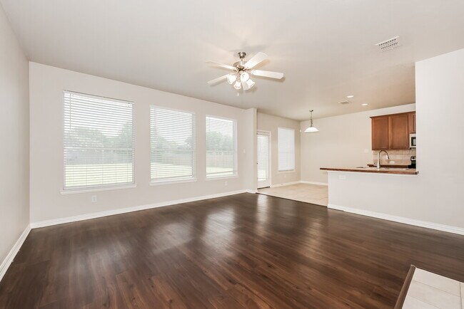 Foto del edificio - 1212 Fleetwood Cove Dr