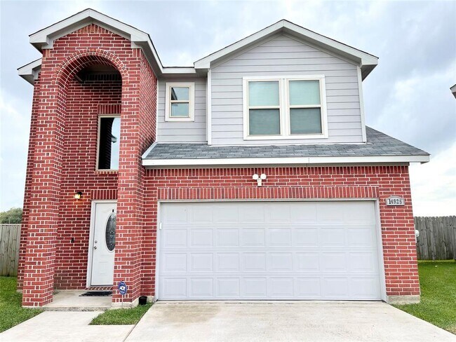 Building Photo - 14925 Gray Ridge Ln