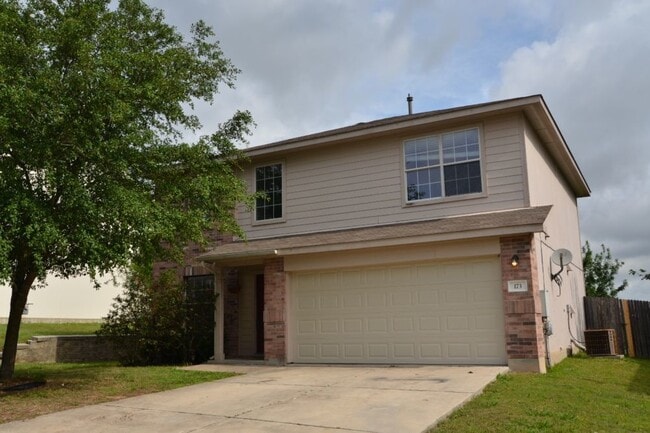 Building Photo - 3 bed/2.5 bath with granite countertops an...