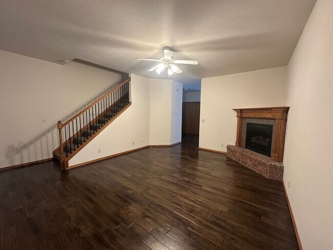 Foto del edificio - 3 bed 2.5 bath in Chesterfield Village in Springfield