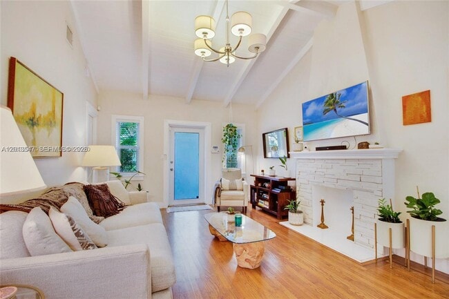 Foto del edificio - 45 NW 93rd St