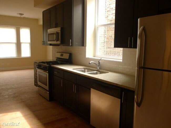 Foto del edificio - 1448-1450 N Leavitt St