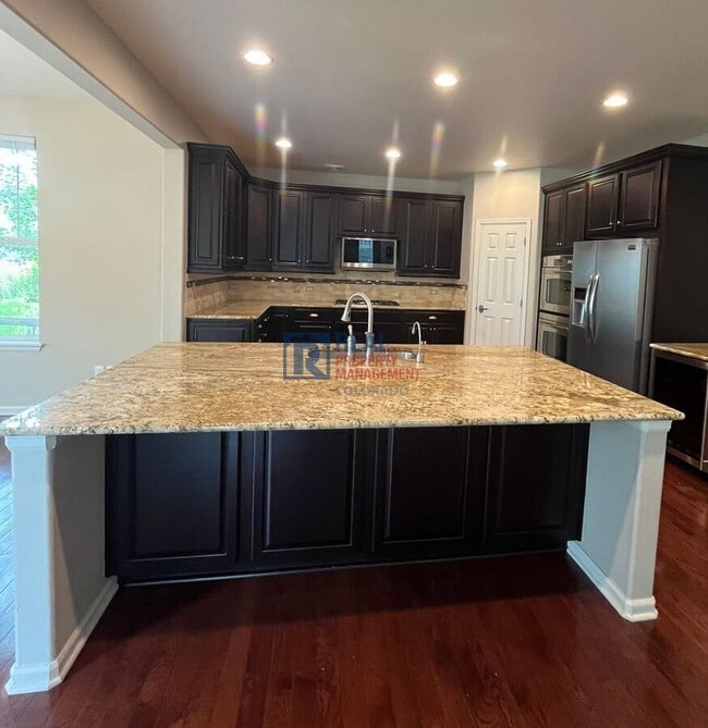 Building Photo - 572 Gallegos Cir