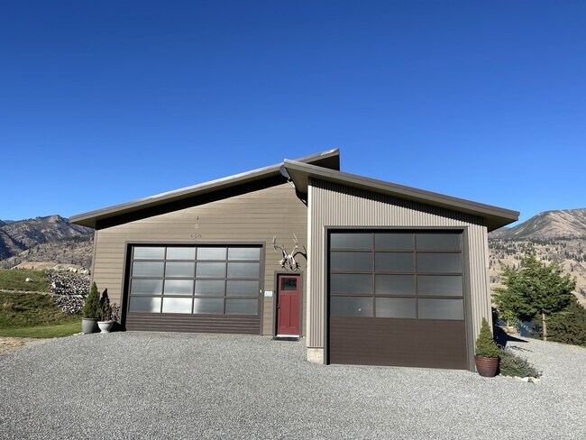 Foto del edificio - 160 Mountain Lake Ln