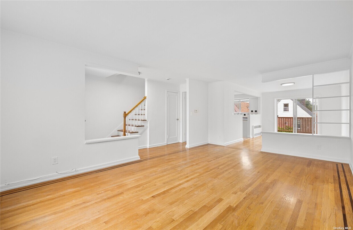 Primary Photo - 2534 Wilson Ave