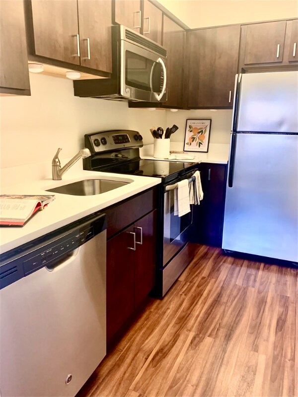 Building Photo - 200 N Dewitt Pl