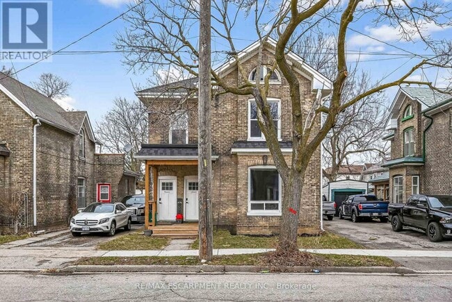 Building Photo - 238 Darling St