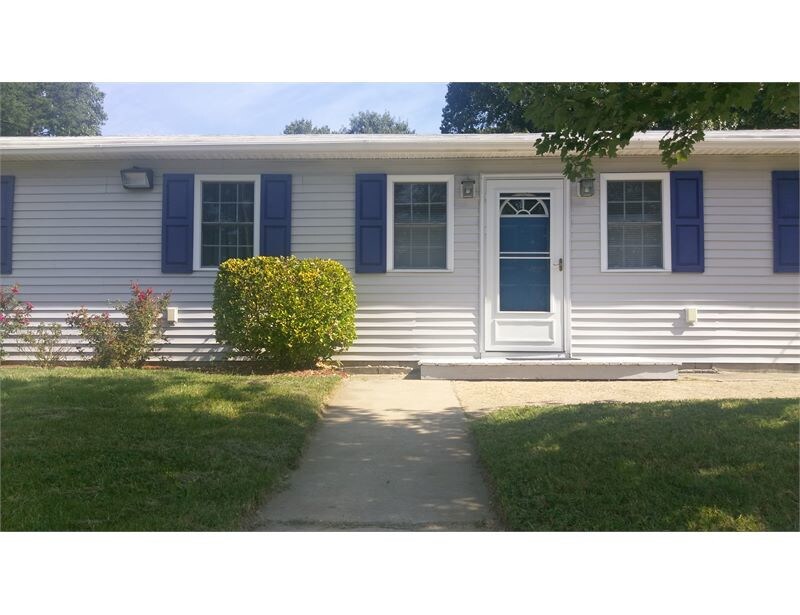 Foto principal - 8821 Fort Smallwood Rd