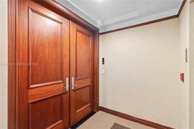 Foto del edificio - 1425 Brickell Ave