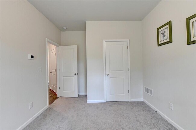 Foto del edificio - 3755 Davis Cir
