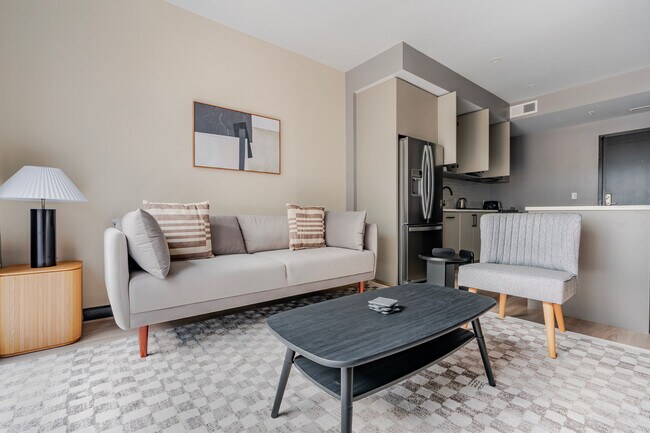 Foto del edificio - 1313 L St NW