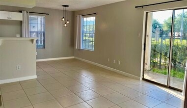 Building Photo - 2750 Holly Hall St