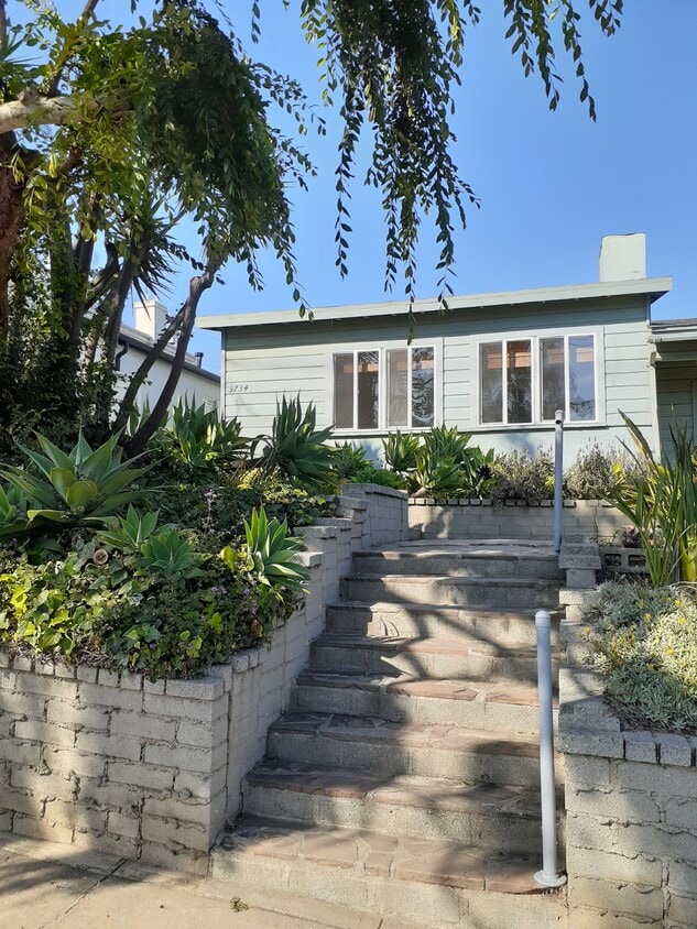 Front of Duplex - 3734 Sawtelle Blvd