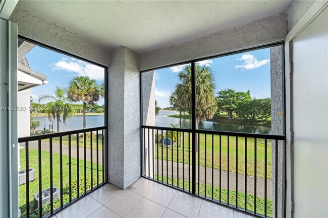 Foto del edificio - 10361 SW 150th Ct