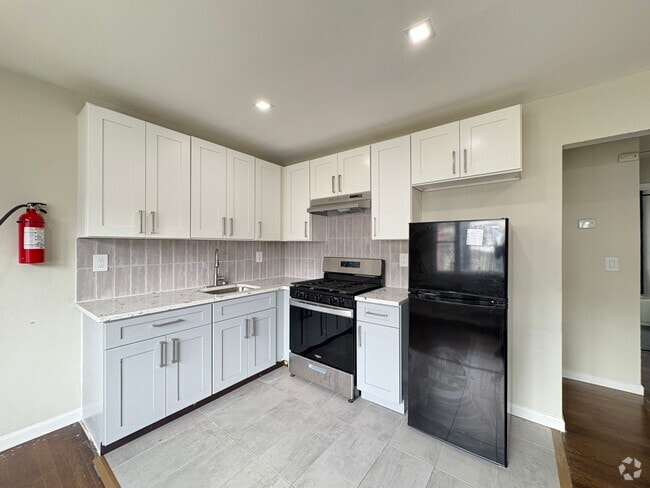 Building Photo - 44 Bragaw Ave