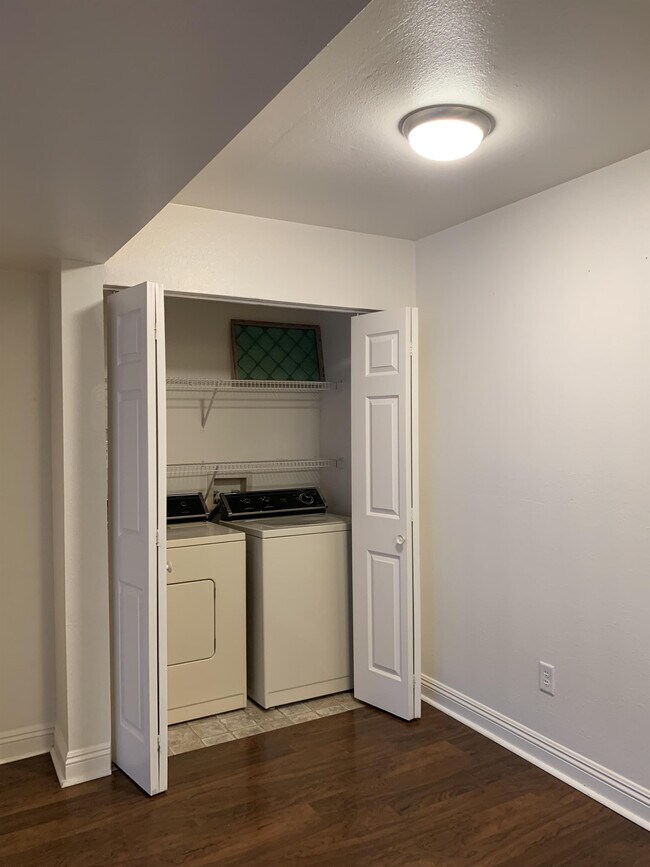 Foto del edificio - 5162 S Jones Blvd