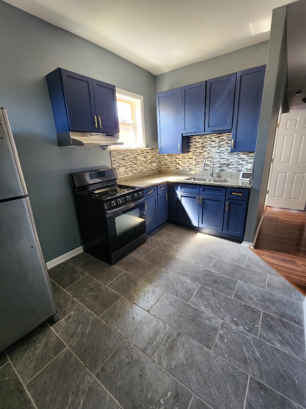 Building Photo - 7117 S Champlain Ave