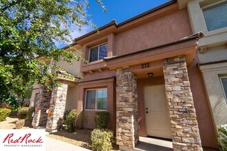 Building Photo - 2801 E 450 N