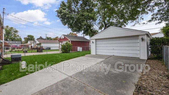 Building Photo - 1163 17th St