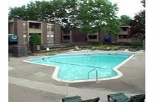 Pool - 10 Shrewsbury Green Dr