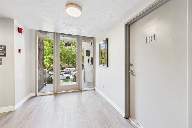 Foto del edificio - Willis Park South