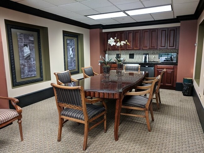 BOard Room - 10 E Ontario St (Chicago, IL) Apartment