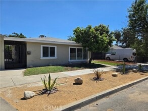Building Photo - 1013 S Palm Ave