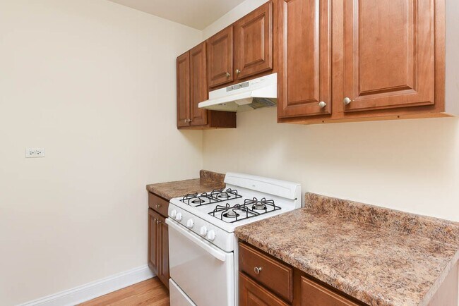 Building Photo - 2598 N Kimball Ave