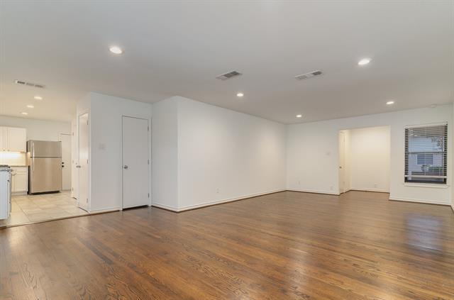 Building Photo - 6433 Ravendale Ln