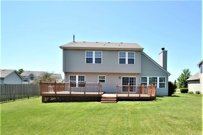 Building Photo - 470 Raintree Dr