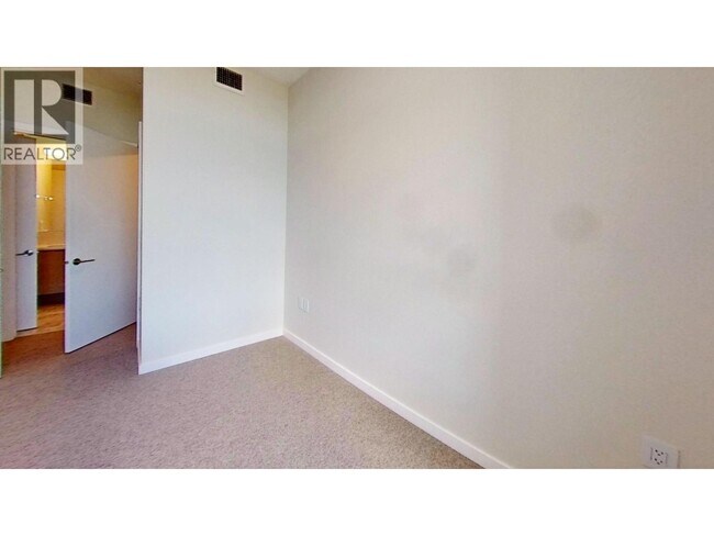 Photo du bâtiment - 2186 Gilmore Ave