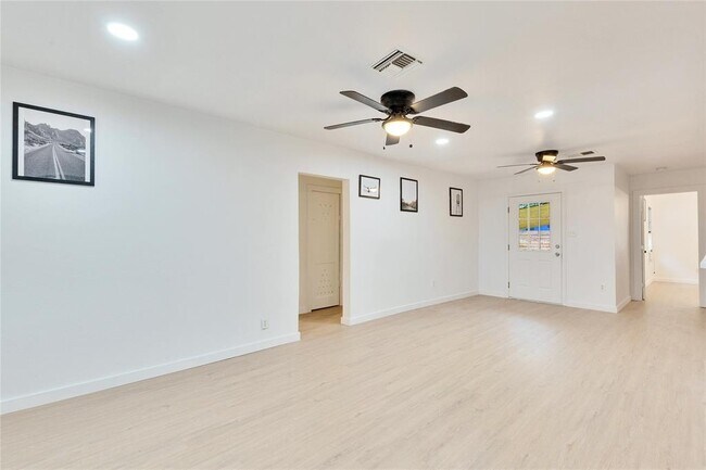 Foto del edificio - 4609 Gonzales St