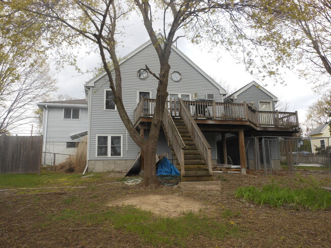 Building Photo - 14 Lyman Rd
