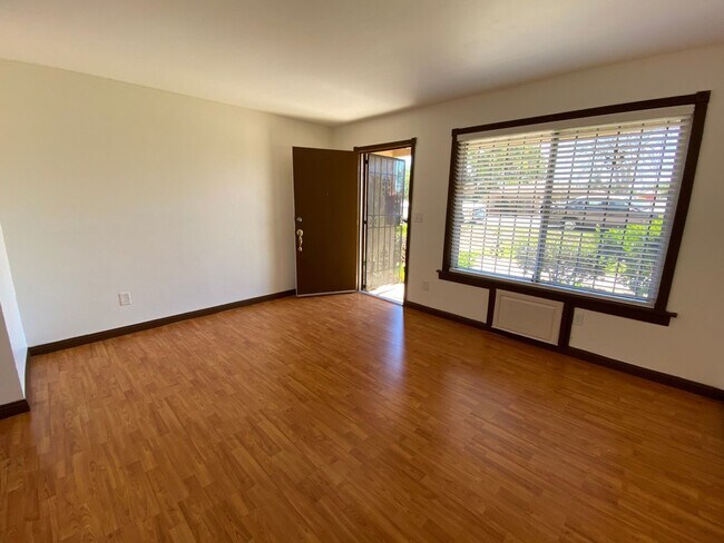 Foto del edificio - Quiet Townhome in Lemon Grove!