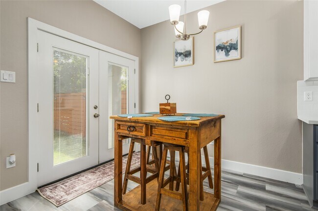 Building Photo - 5417 Texas St