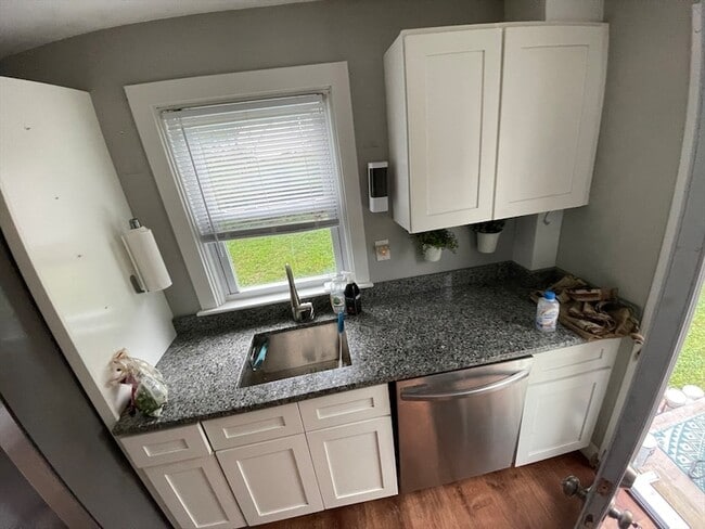 Foto del edificio - 76 Houlton St