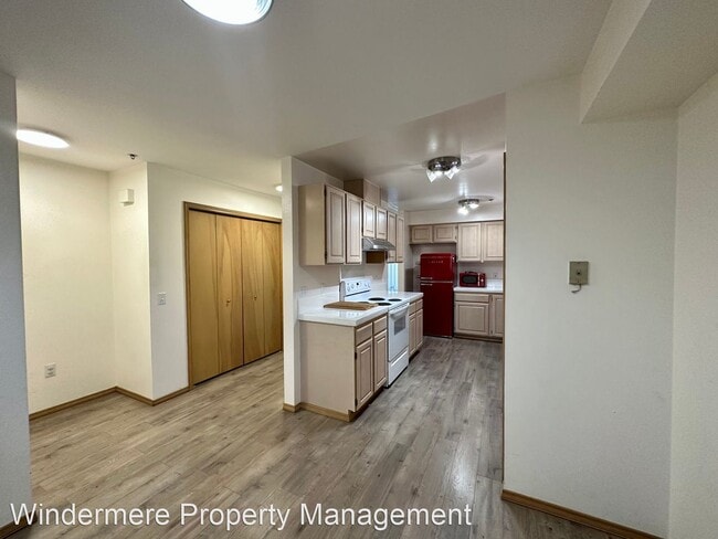 Building Photo - 2 br, 2 bath House - 705 N State #202
