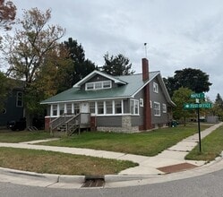 Building Photo - 2057 Maple Ave