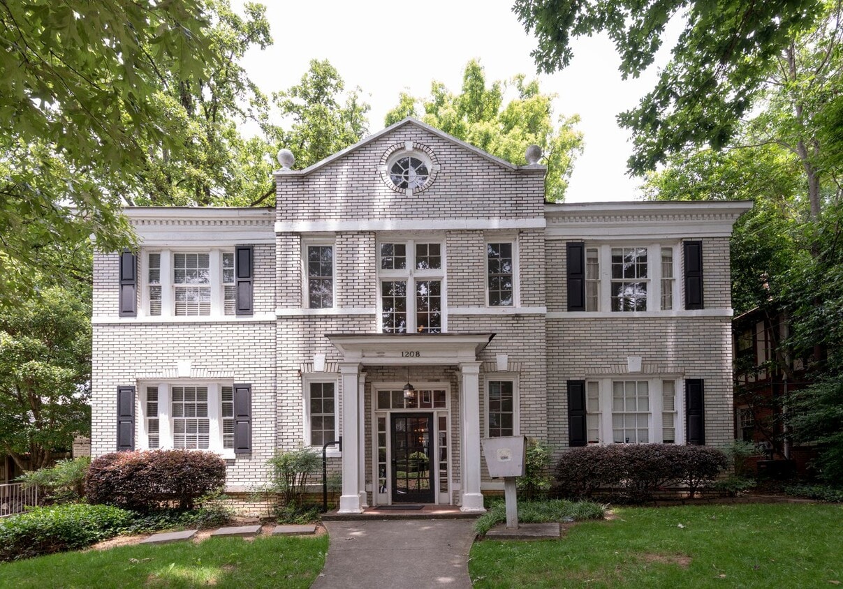 Primary Photo - 1208 Virginia Avenue NE