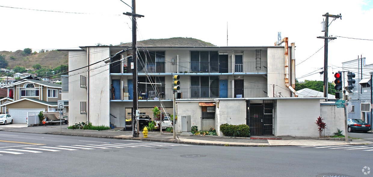 Building Photo - 2001 Pauoa Rd