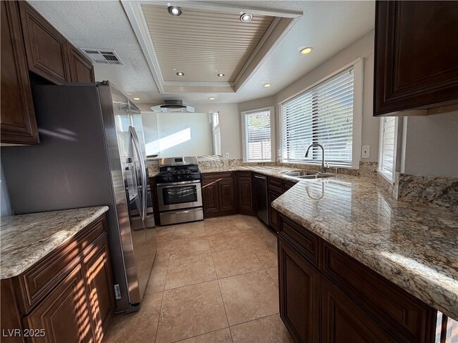 Building Photo - 3108 Waterview Dr