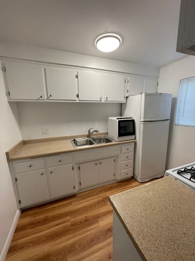 Foto del edificio - 343 Cabrillo St