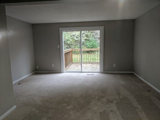 Building Photo - 9624 Vinca Cir