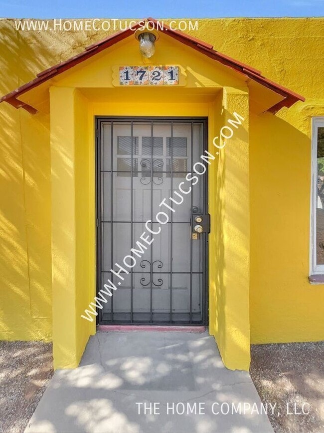 Foto del edificio - 1721 E Adelaide Dr