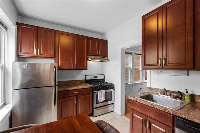Foto del edificio - 442 W Arlington Pl