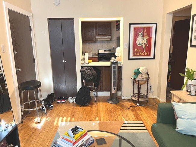 Foto del edificio - 1127 W Farwell Ave