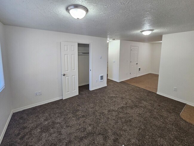 Foto del edificio - 3426-3442 Hadley St NE
