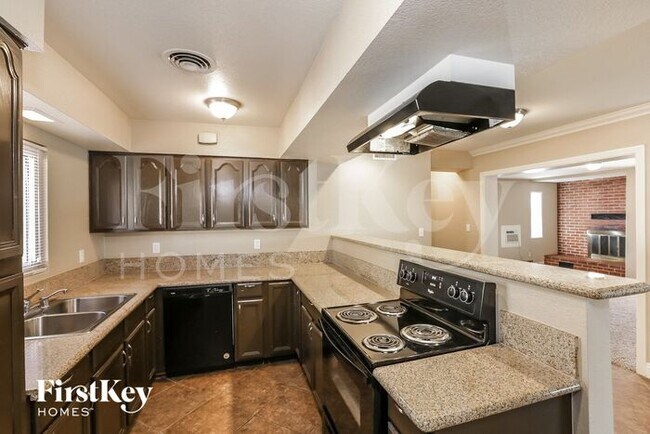 Foto del edificio - 3164 Silver Saddle St